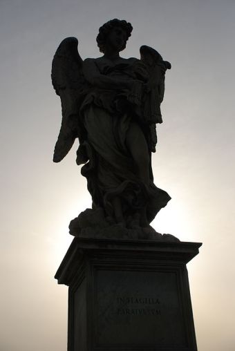 Angel_Statue